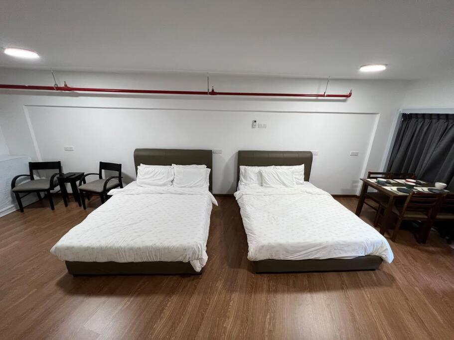 شقة New 6Pax Soho Near Usm & Spice Arena & Airport بيان ليباس المظهر الخارجي الصورة